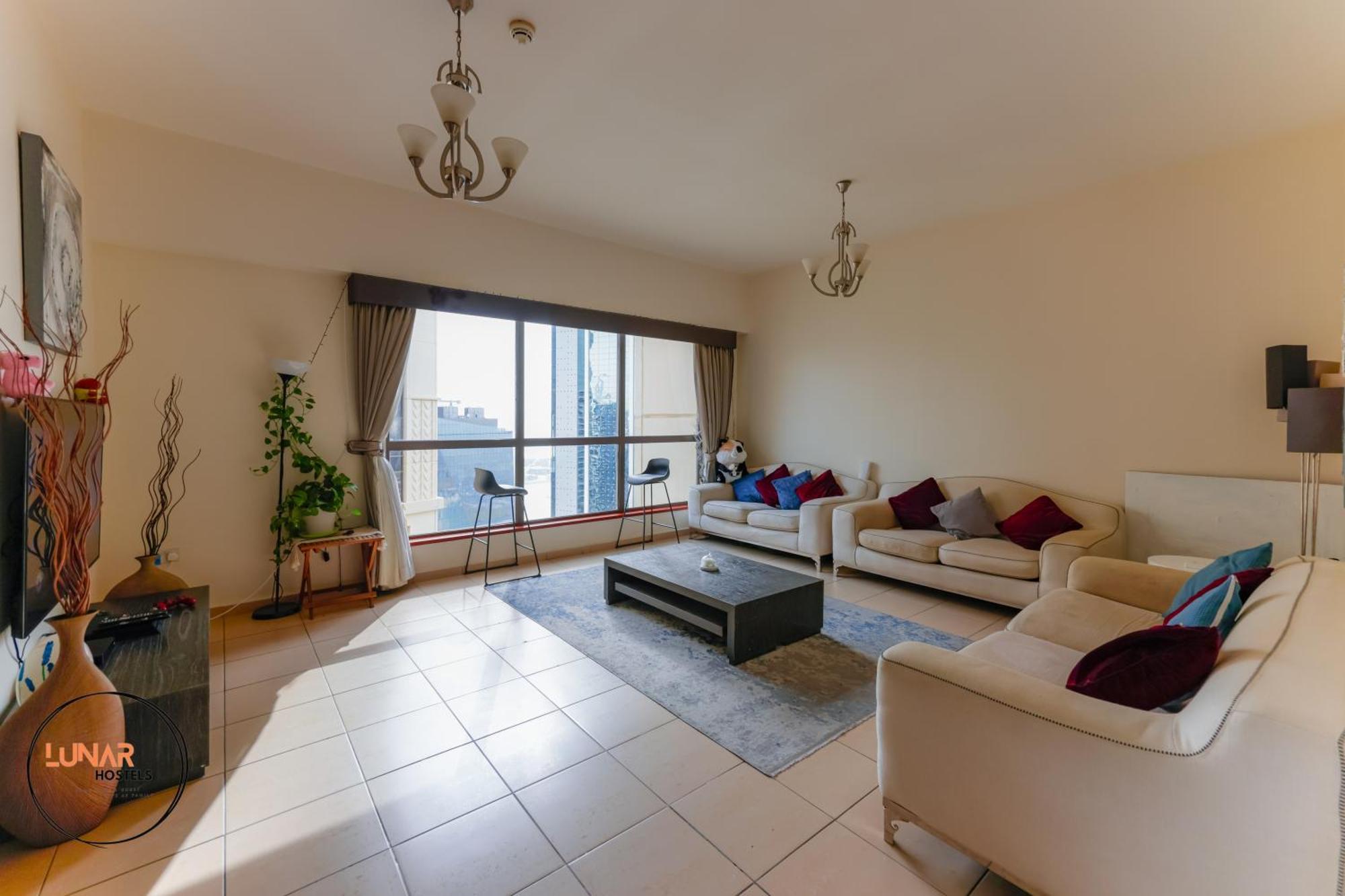 Lunar Cozy Hostel - Jbr Дубай Экстерьер фото