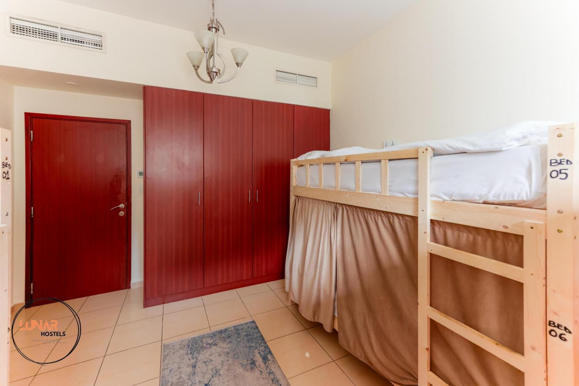 Lunar Cozy Hostel - Jbr Дубай Экстерьер фото